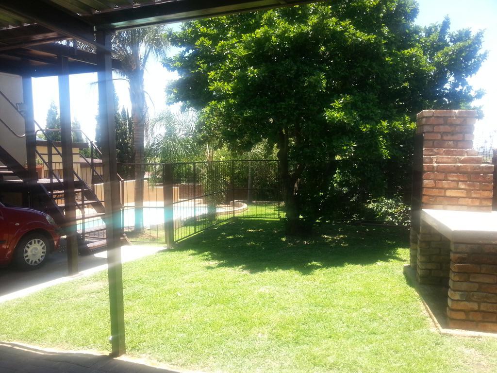 Private Apartments & Biz Stays Pretoria Quarto foto